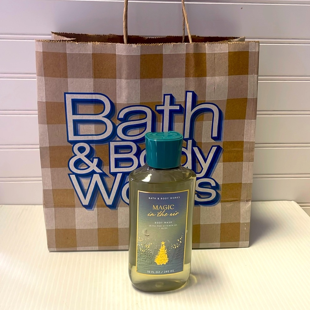 Bath & Body Works Magic in the Air Shower Gel